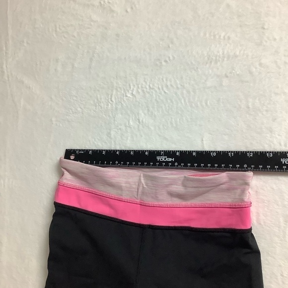 Lululemon Run Inspire Crop Legging Black / Pink / Pinkelicious Sz 4 - Picture 9 of 10